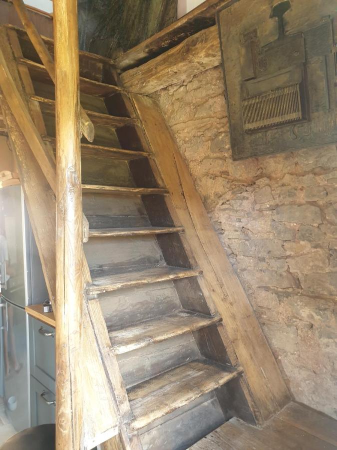 Maison De Village Avec Piscine Au-Dessus Des Cinque Terre Madonna del Trezzo ภายนอก รูปภาพ