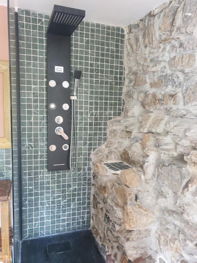 Maison De Village Avec Piscine Au-Dessus Des Cinque Terre Madonna del Trezzo ภายนอก รูปภาพ